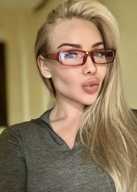 😽